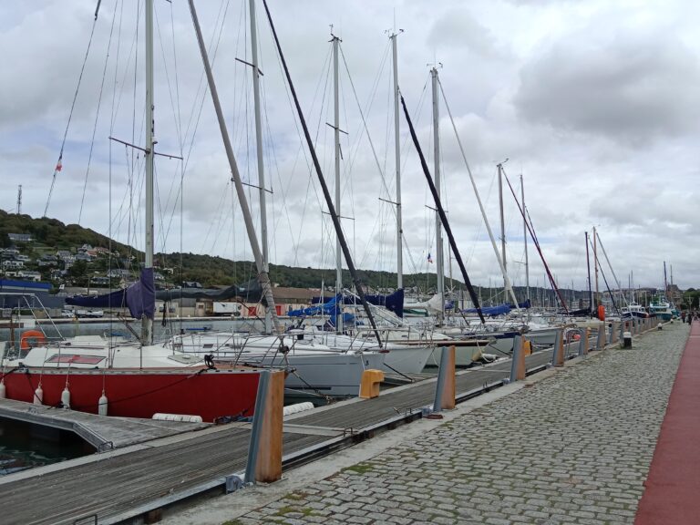 filter: 0; jpegRotation: 0; fileterIntensity: 0.000000; filterMask: 0; module:1facing:0; 
hw-remosaic: 0; 
touch: (-1.0, -1.0); 
modeInfo: ; 
sceneMode: Auto; 
cct_value: 0; 
AI_Scene: (-1, -1); 
aec_lux: 146.0; 
hist255: 0.0; 
hist252~255: 0.0; 
hist0~15: 0.0;